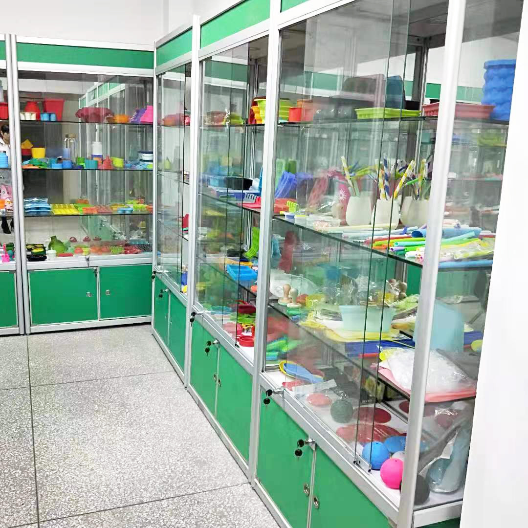 Wuhan Xuanyisheng Trade Company Limited Silicone Cups