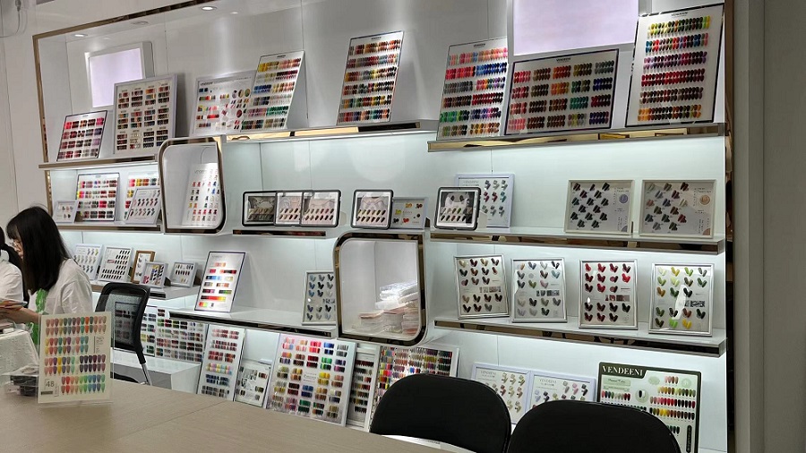 Guangzhou Qianshengchencai Cosmetics Co., Ltd. factory image 3