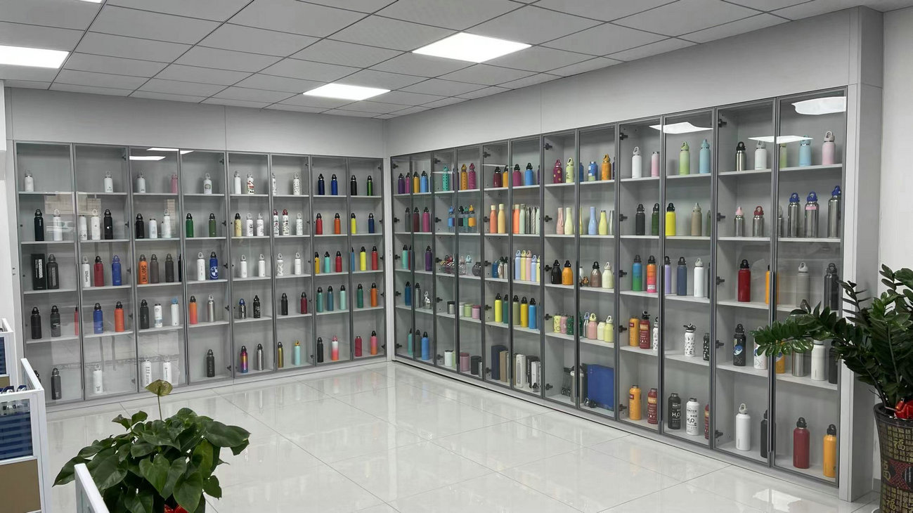 Huizhou Ruiwohua Tech Ltd., Company Insulated Water Bottle