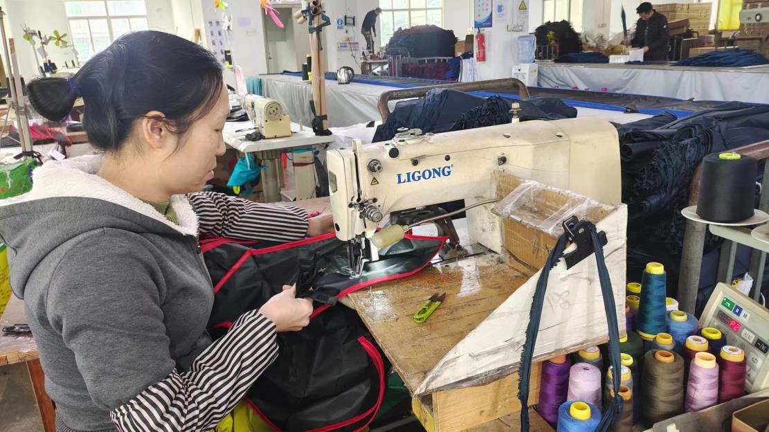 Jinjiang YLF Umbrella Co., Ltd. Golf Umbrellas