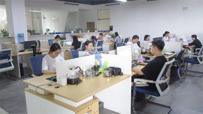 Adcfiber Communications Co., Ltd. Hybrid Solar Inverter