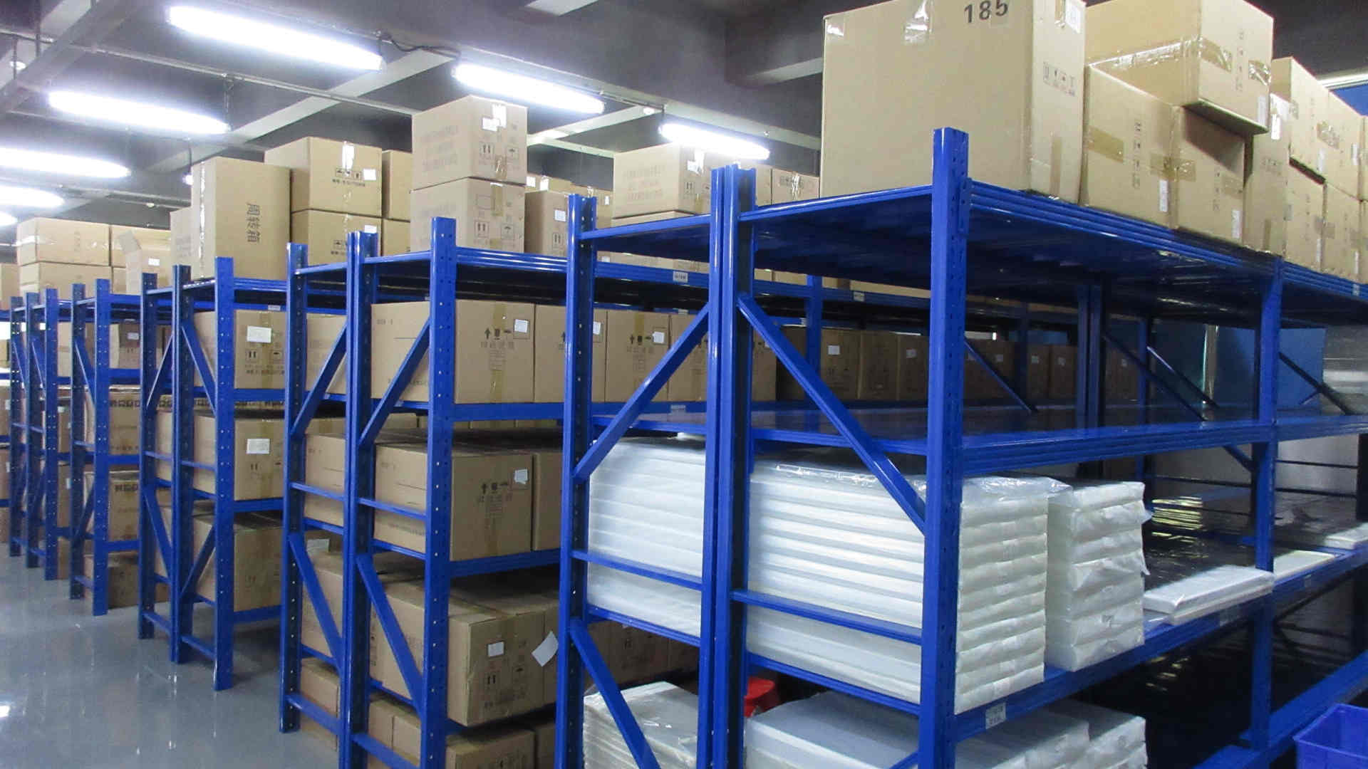 Shenzhen Shinesunchin Industrial Development Co., Ltd. Office Desk