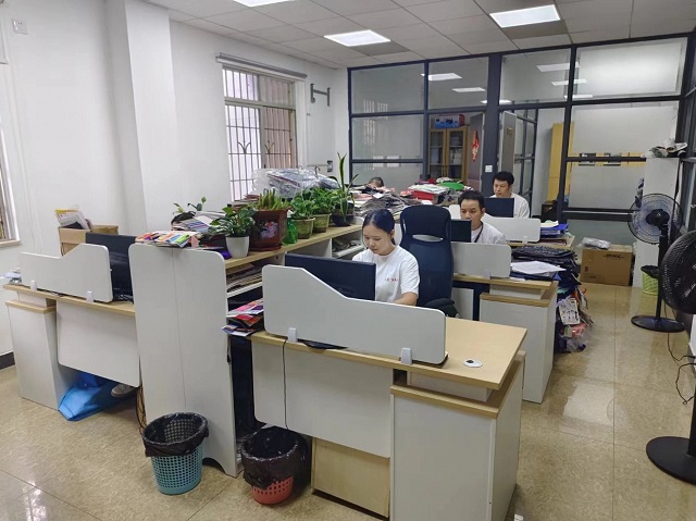 Guangzhou Boslun Industrial Co., Ltd. Handbags