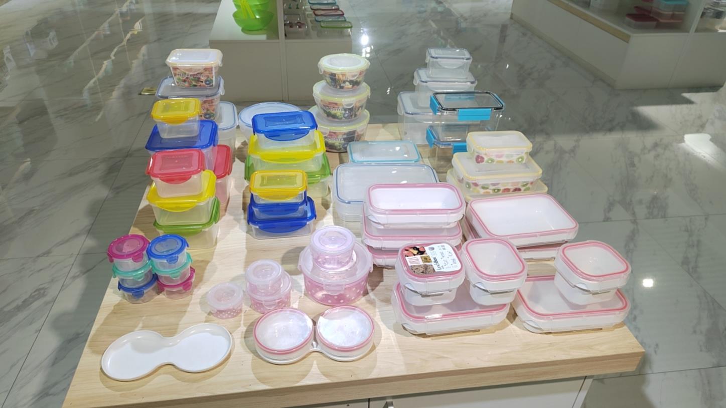 Jiangmen City Xinhui Henglong Innovative Housewares Co., Ltd. Food Container