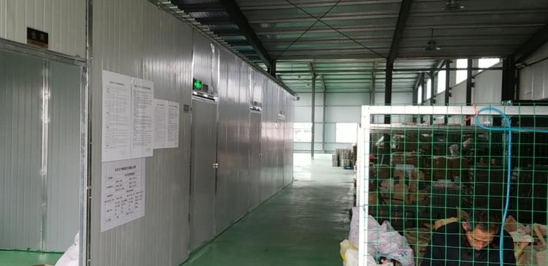 Jingjiang City Yue Cheng Police Equipment Factory factory image 4