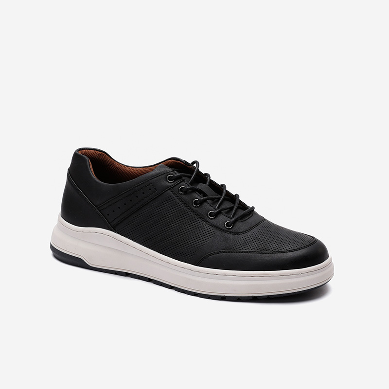 Wholesale custom private label shoes PU leather sneakers are lightweight and comfortable
