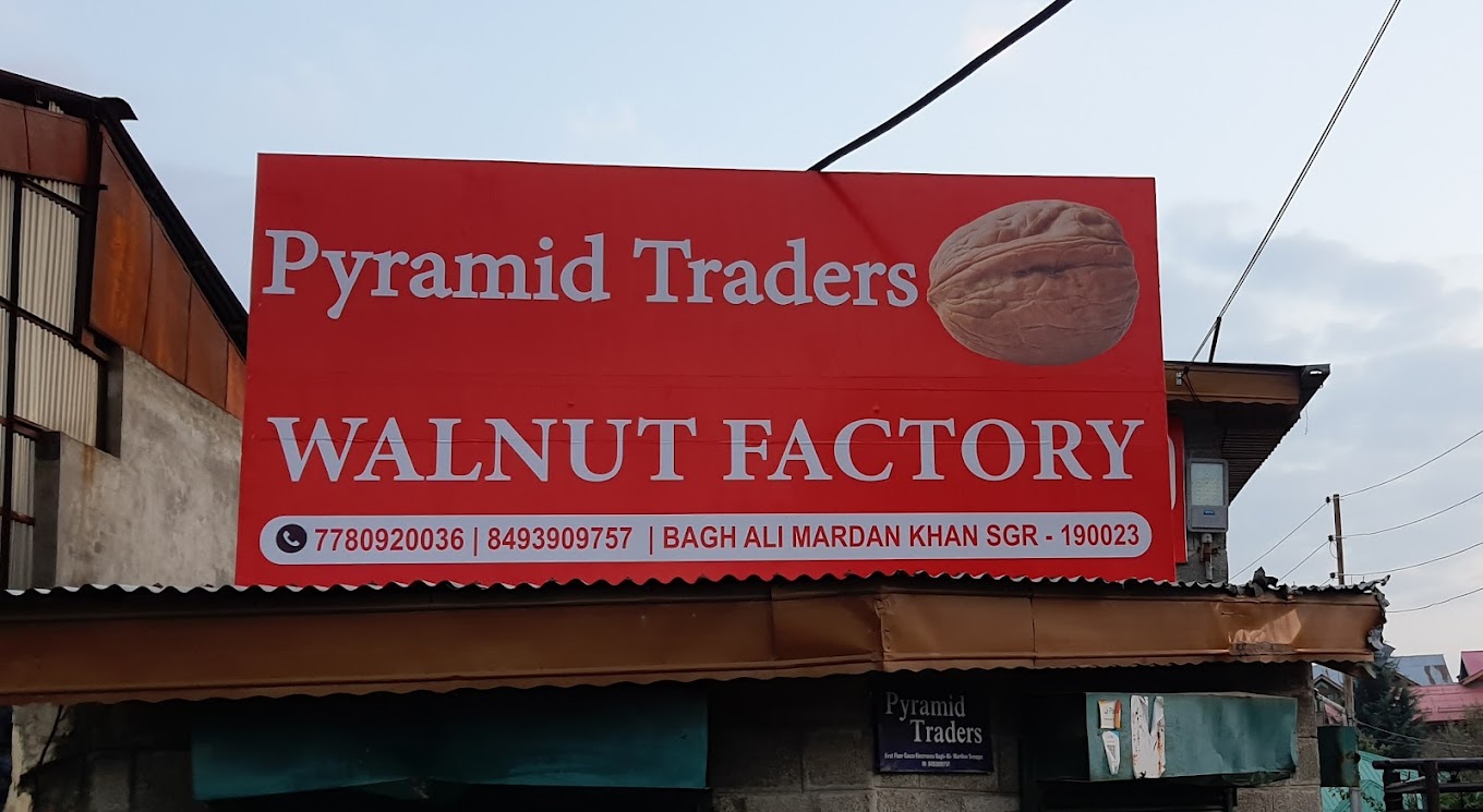 Pyramid Traders factory image 1