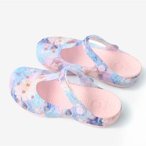 Wholesale hot sale Custom Logo Summer Slippers White Women Eva Soft clogs Thick Sole Garden Shoes