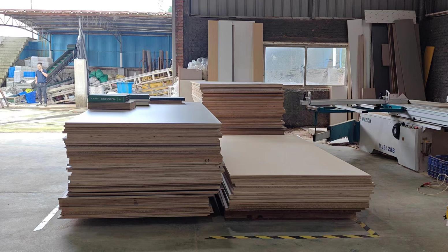 Yunfu Jeun Cheung Furniture Co., Ltd. bookcases