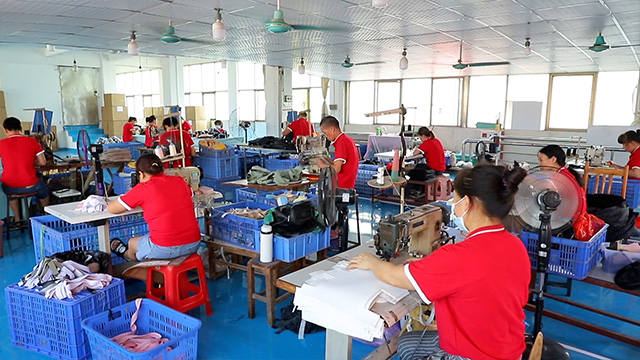Guangzhou Caccia Dresser Co., Ltd. Cosmetic bags
