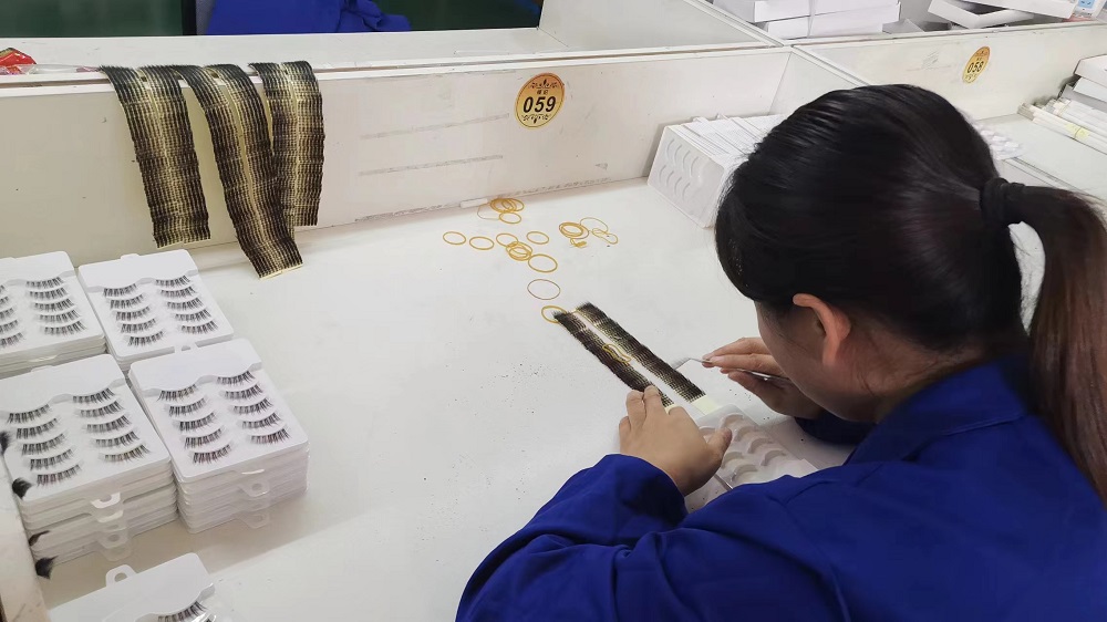 Qingdao Diefei Daily Necessities Co., Ltd. 3D Faux Mink Lashes
