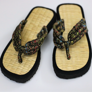 Best Supplier's Customized Seagrass Cinnamon Silk Flip Flops Soft Breathable Slippers from Vietnam for Outdoor Use in Winter