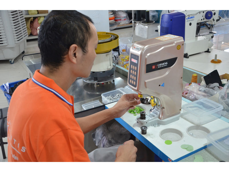 Shanghai Atlantis Industry Co., Ltd. Beanies