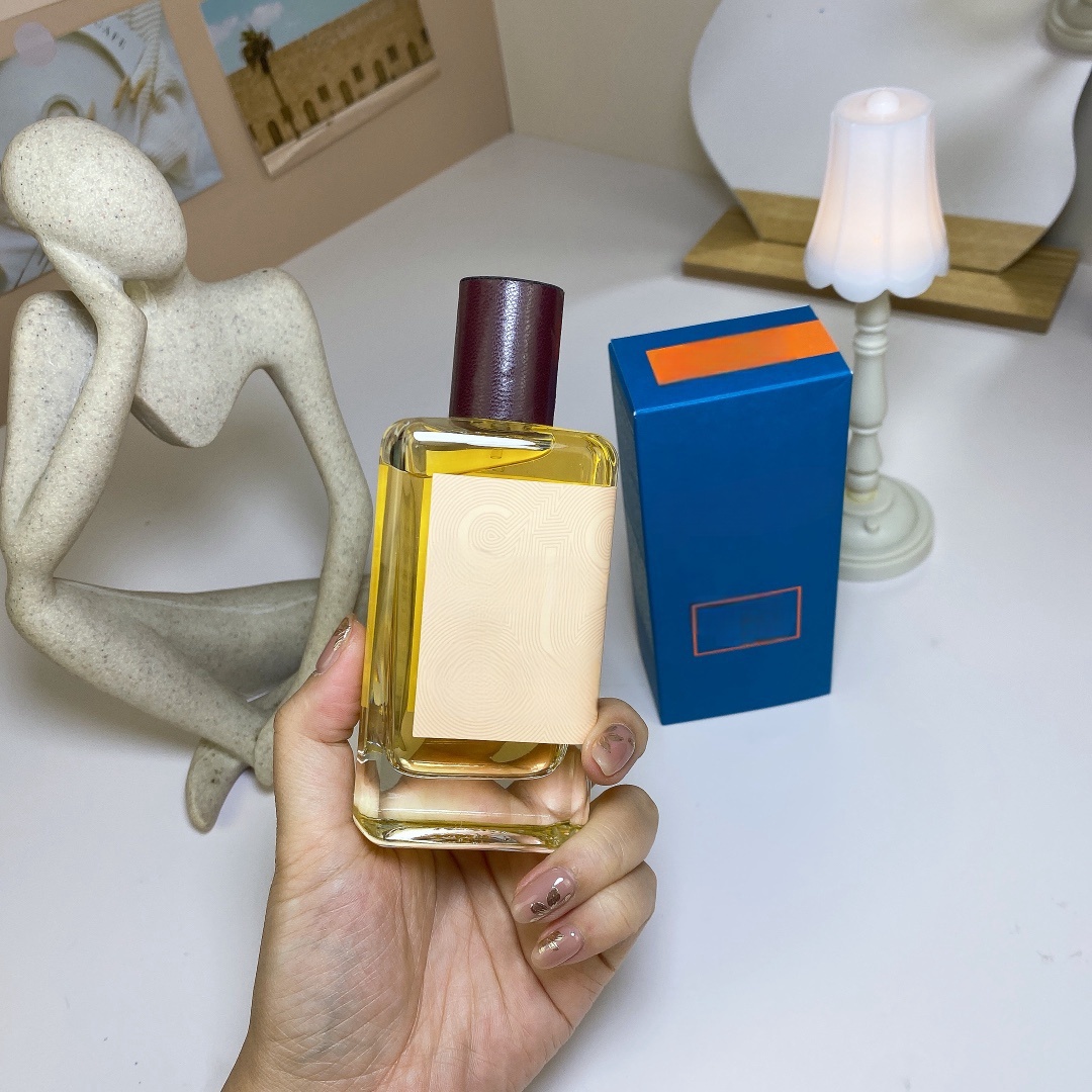 Shenzhen Baoan District Dunshibao Firm(individual Business) Unisex 100ml Cross-Border Sexy Lady Perfume with Golden Quicksand Floral Scent Private Label and Gift Box