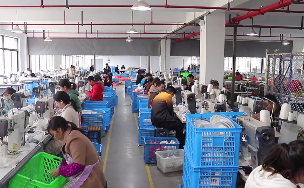 Taizhou Linfeng Shoes Co., Ltd. factory image 4