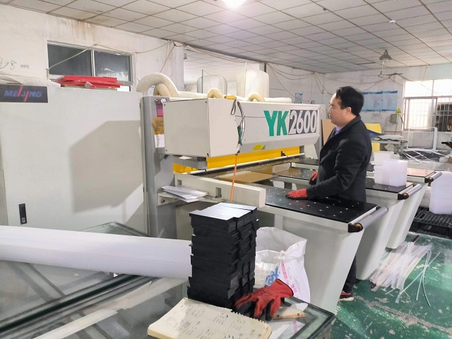 Guangzhou Risheng Craft Products Co., Ltd. Acrylic Box