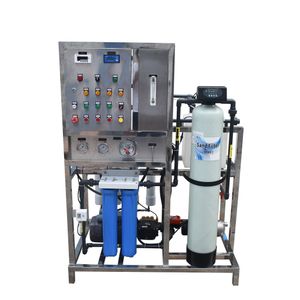 200LPH Water Softening Equipment 99% desalination rate Ro Seawater Desalination Plant Compact Sewage Treatment Plants