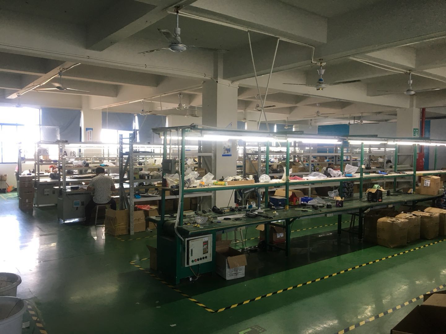 Guangzhou Linhua Technology Co., Ltd. Solar garden lights