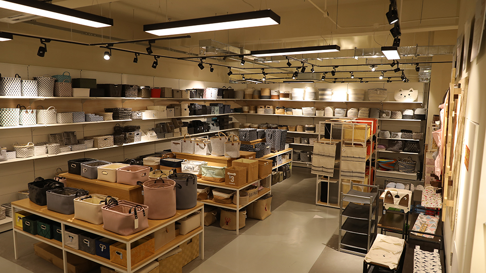 Ningbo Royal Union Co., Ltd. Tote bags