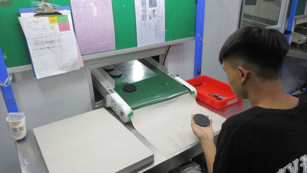 Dongguan Xiewei Plastic Electronic Technology Co., Ltd. factory image 6