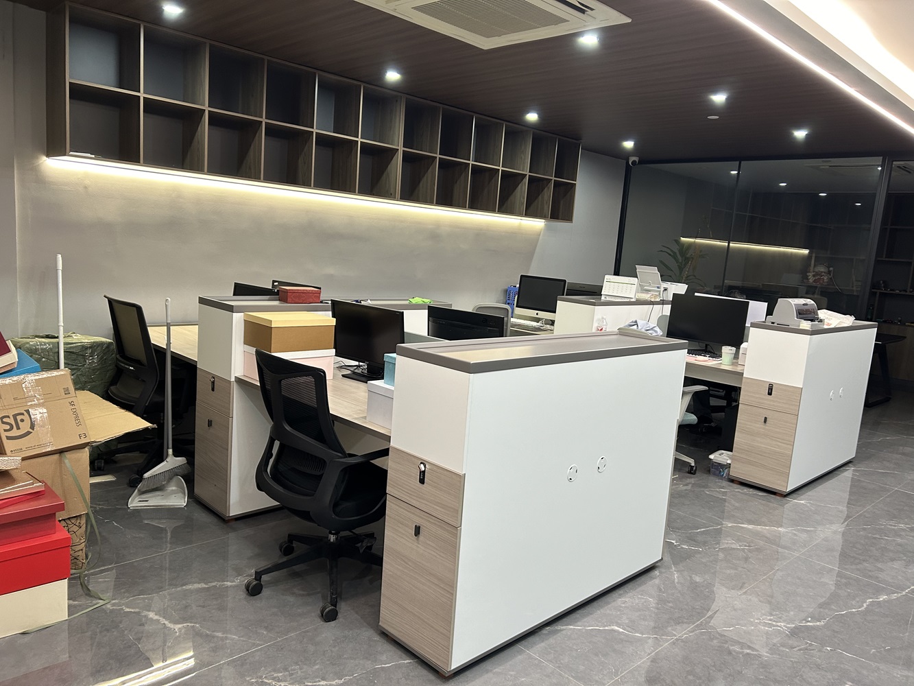 BLUFOREST INTERNATIONAL LIMITED Party Supplies
