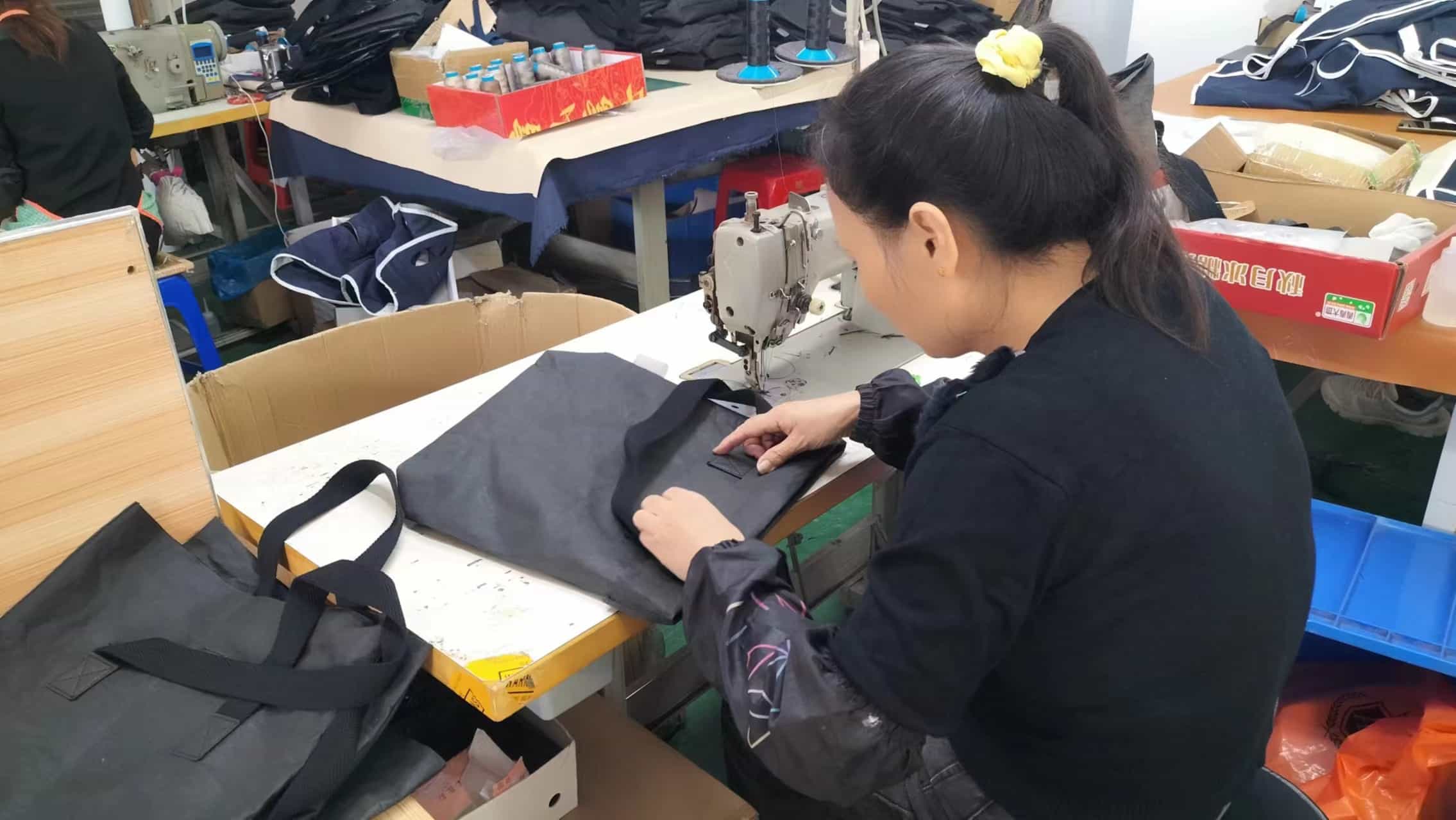 Dongguan Hengqiang Leather Goods Co., Ltd. Leather Wallets