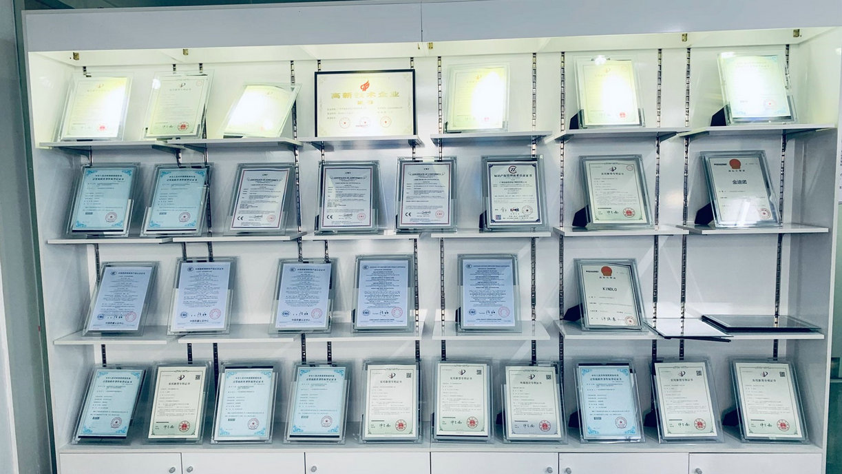 Guangzhou Hundred Touch Digital Signage & Display Co., Ltd. Digital Signage