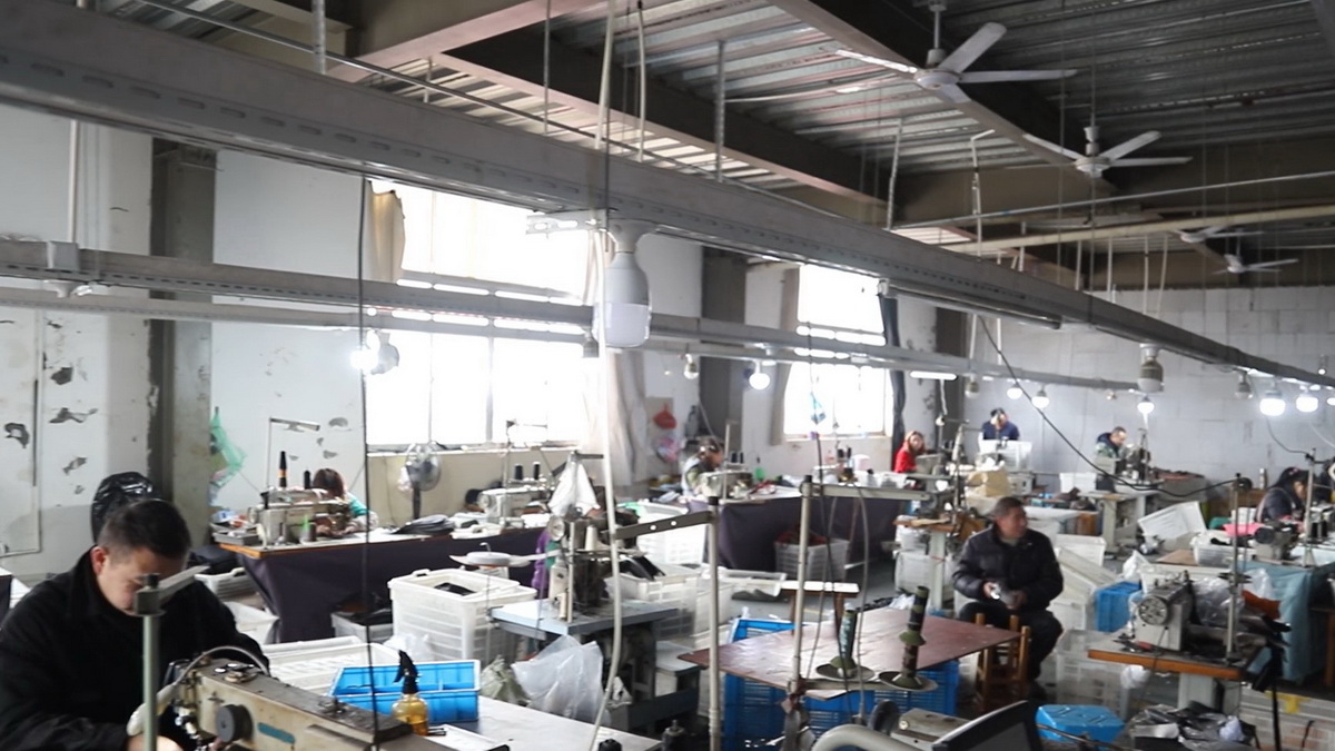 Taizhou Yaojiang Trading Co., Ltd. School Bags