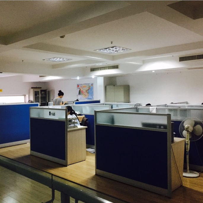 Ningbo Bolder Home Products Co., Ltd. Metal Lantern