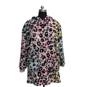 Zhejiang Native Produce & Animal by-products Import and Export Group Co., Ltd. OEM Oversize Fleece Hoodie Blankets Wearable Sweatshirt Blanket for Autumn/Winter