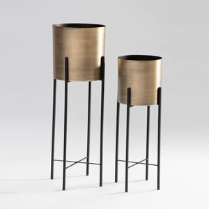 Sartaj International Fancy Brass Planter