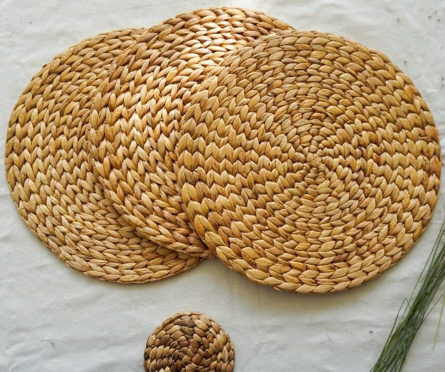 BAO MINH MANUFACTURER JOINT STOCK COMPANY Wholesale cheapest natural watern hyacinth placemat for table decoration in wedding party handmade from Vietnam