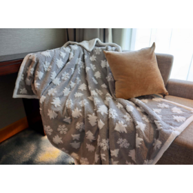 Zhejiang Native Produce & Animal by-products Import and Export Group Co., Ltd. 100& Polyester Sherpa Fleece Blanket Two Layers with Jacquard, Available in Various Colors & Sizes, for Winter/Autumn