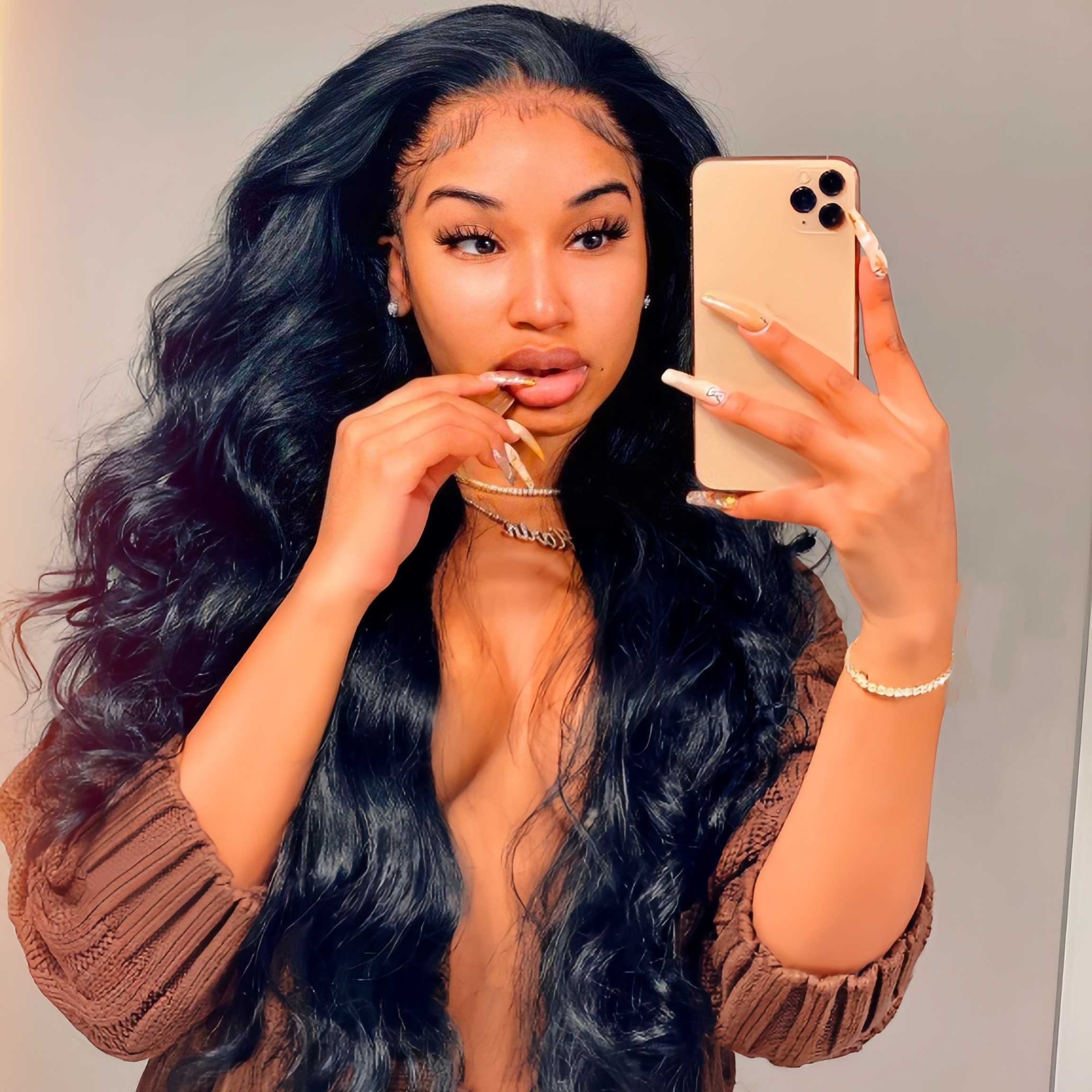 Xuchang Beautyhair Fashion Co., Ltd. Wholesale Brazilian 13*4 HD Lace Wig Human Hair Transparent Lace Front Wig Water Wave 13*4 HD Swiss Lace Frontal Wigs