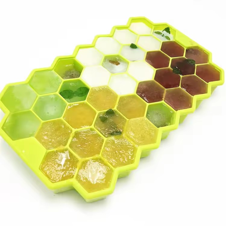 Cixi Ebridge Imp. & Exp. Co., Ltd. 37 Honeycomb Silicone Bpa Free Easy Release Sample Available Stocked Cover Home-made Creative Easy-to-demould Ice Mold